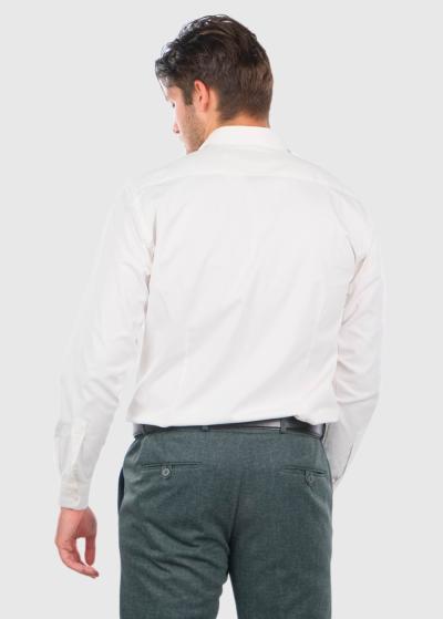 Slim Fit белая мужская рубашка - back