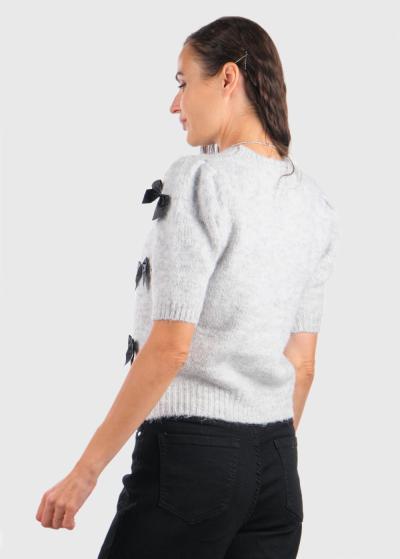 Kat pelēks džemperis ar bantēm - back