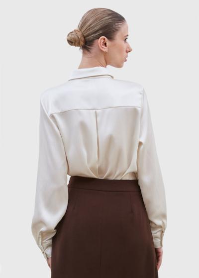 Whit bēša blūze ar pogām - back