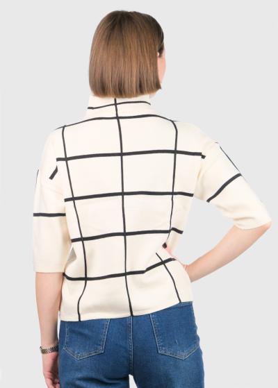 Tay balts džemperis ar augstu apkakli - back