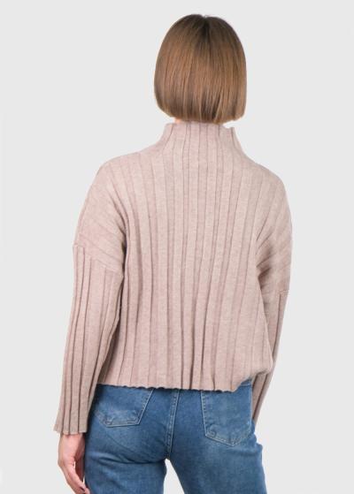 Sarah bēšs džemperis ar augstu apkakli - back