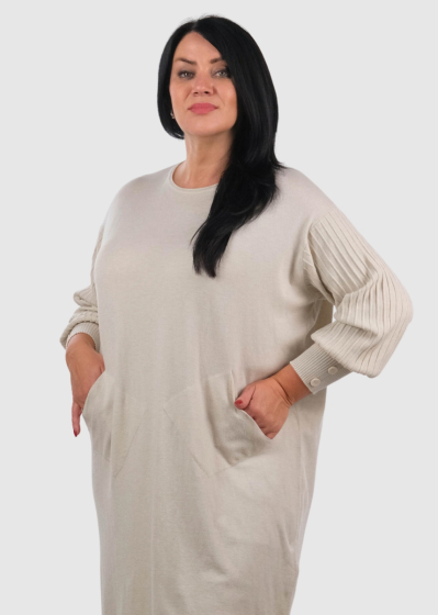 Jenia Plus Size beige sweater dress