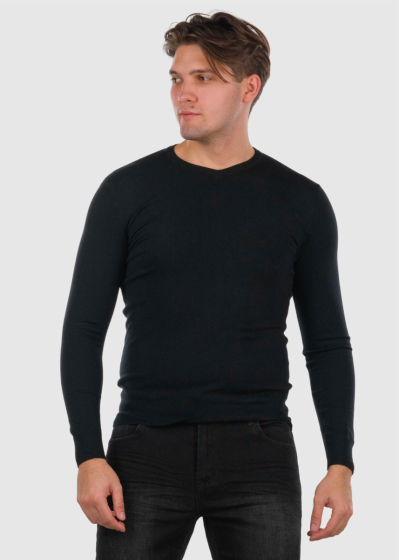 Gilles black sweater
