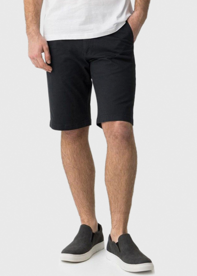 Men's shorts with pockets
