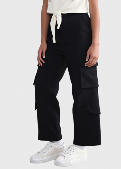 Vanesa black pants with patch pockets