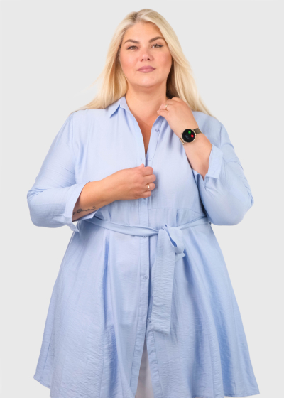 Tavita Plus Size light blue dress with belt