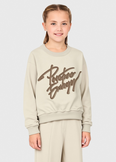 Selcan beige sportswear with a sign