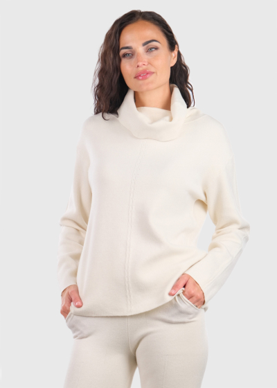 Katina белый однотонный костюм