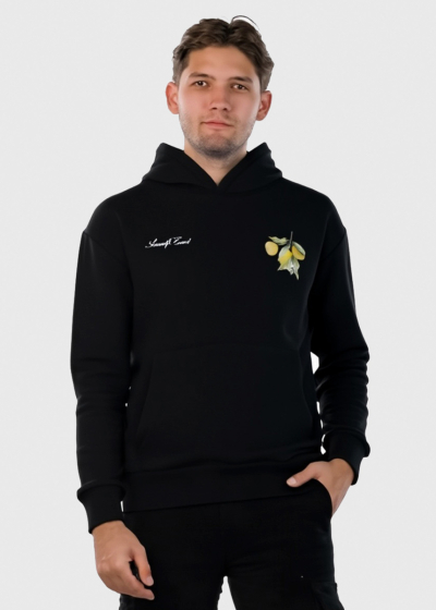 Melns hūdijs ar rakstu