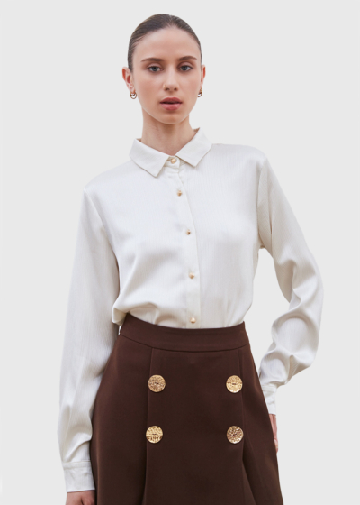 Whit beige buttoned blouse
