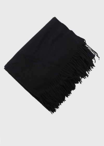 Shell black scarf with fridge detail