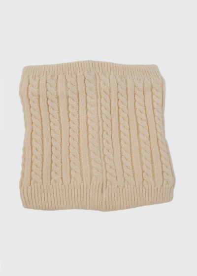 Madi bēša adīta šalle 