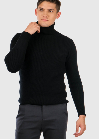 Floro black warm turtleneck