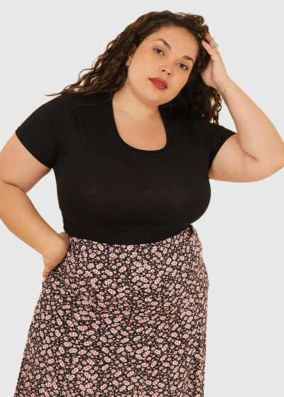 Ada Plus Size black t-shirt